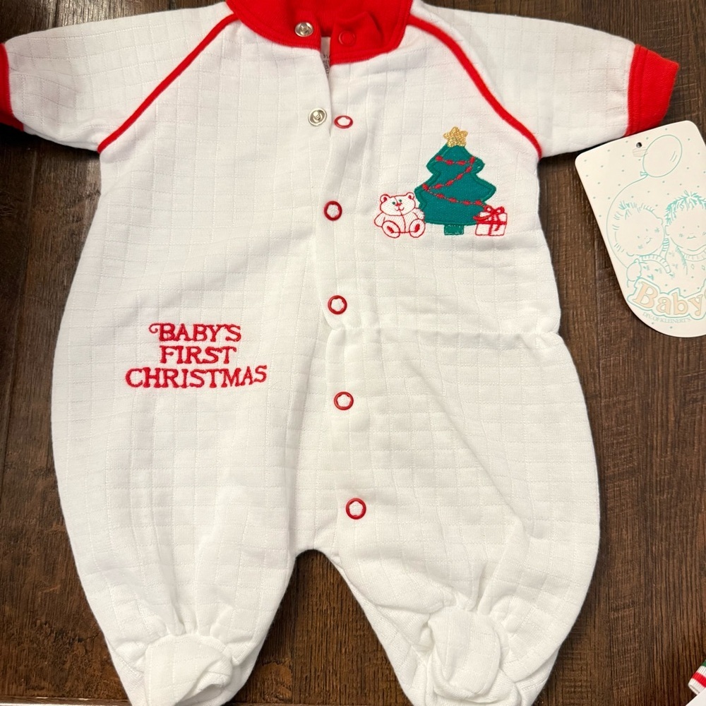 Vintage 70s/80s NWT Babygro Baby’s First Christmas Outfit -